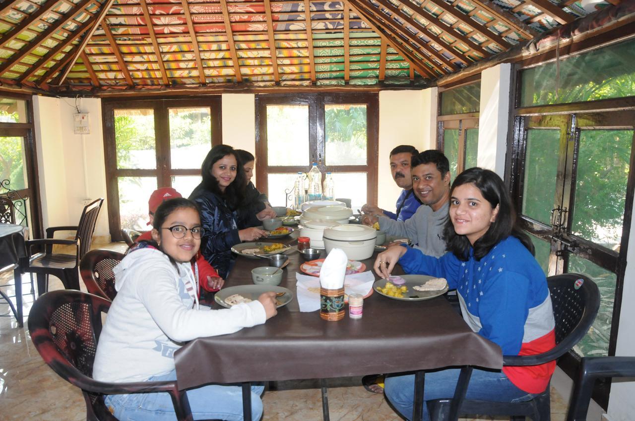 V Resorts Dudhwa Wilderness Camp Lakhimpur Εξωτερικό φωτογραφία